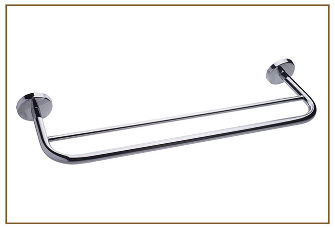 Toalheiro Duplo CLASSIC Linarte — Toalheiro duplo da linha Classic em metal cromado, com barras tubulares paralelas e rosetas circulares de fixação na parede.