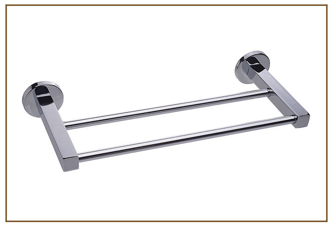 Toalheiro Duplo FORMARE Linarte — Toalheiro duplo da linha Formare em metal cromado, com duas barras paralelas sobrepostas e bases circulares para fixação na p…