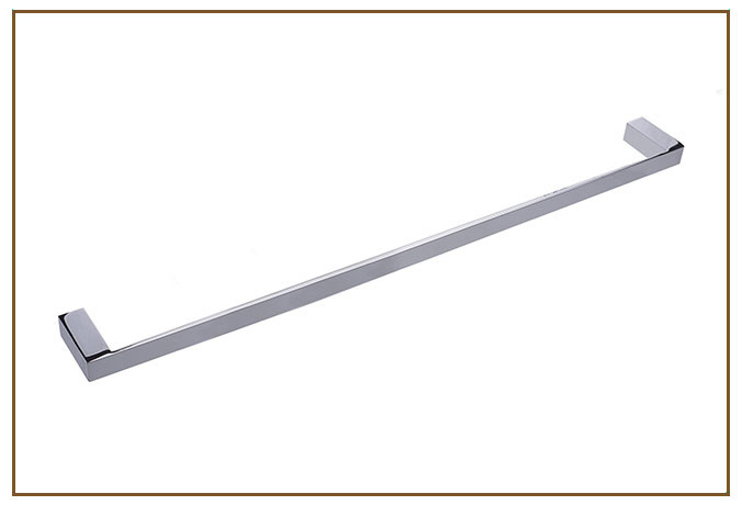 Toalheiro Simples MATRIX Linarte — Toalheiro simples de parede em metal cromado, com barra única de perfil quadrado e suportes retos de linhas minimalistas, pa…
