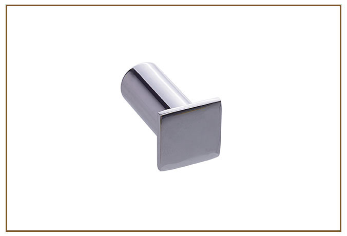 Cabide Simples Square SPICY Linarte — Cabide simples square de parede em metal cromado polido, com haste cilíndrica e cabeça quadrada plana, para toalhas e rou…
